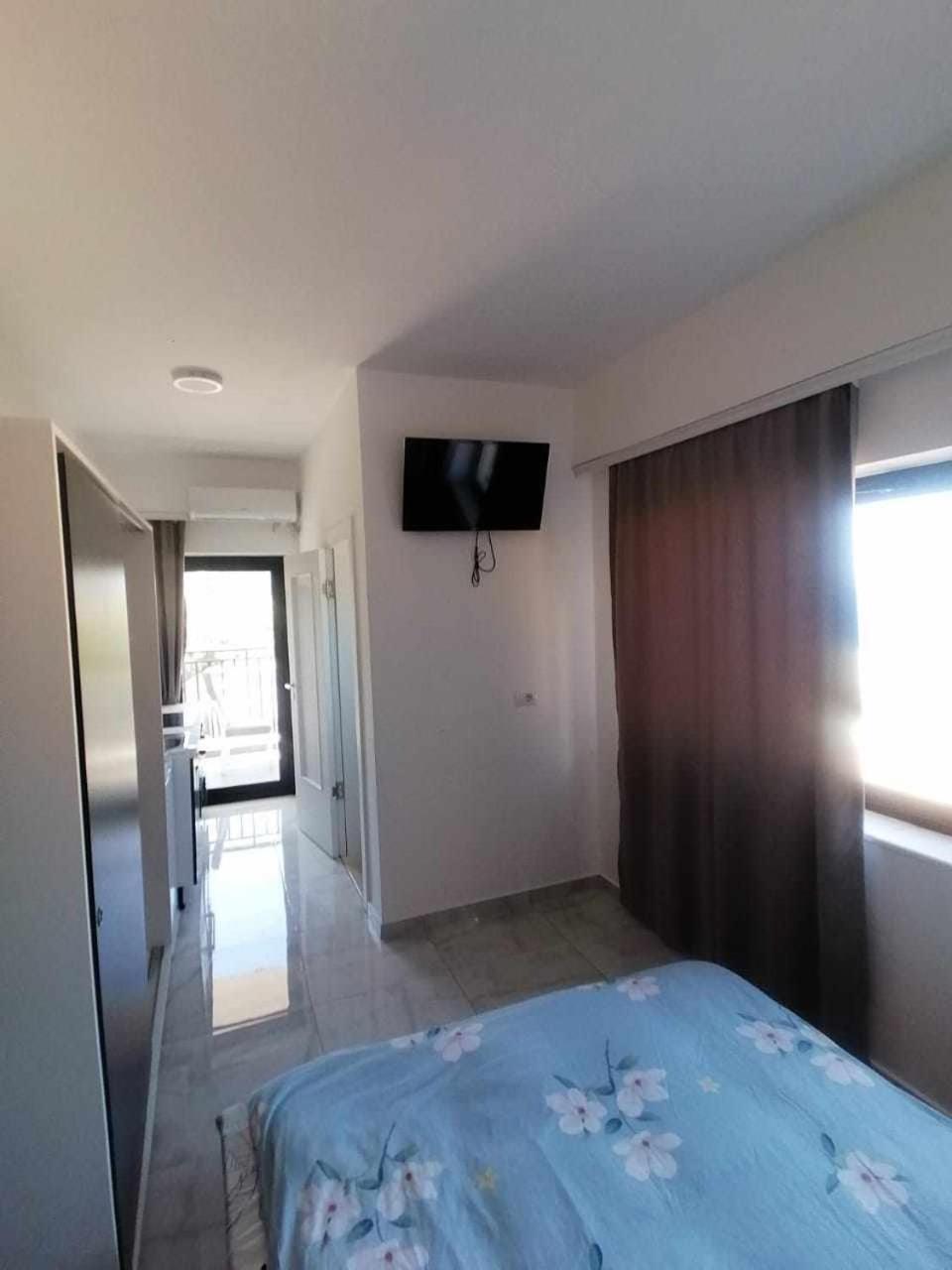 Davids Apartments Саранде Екстериор снимка