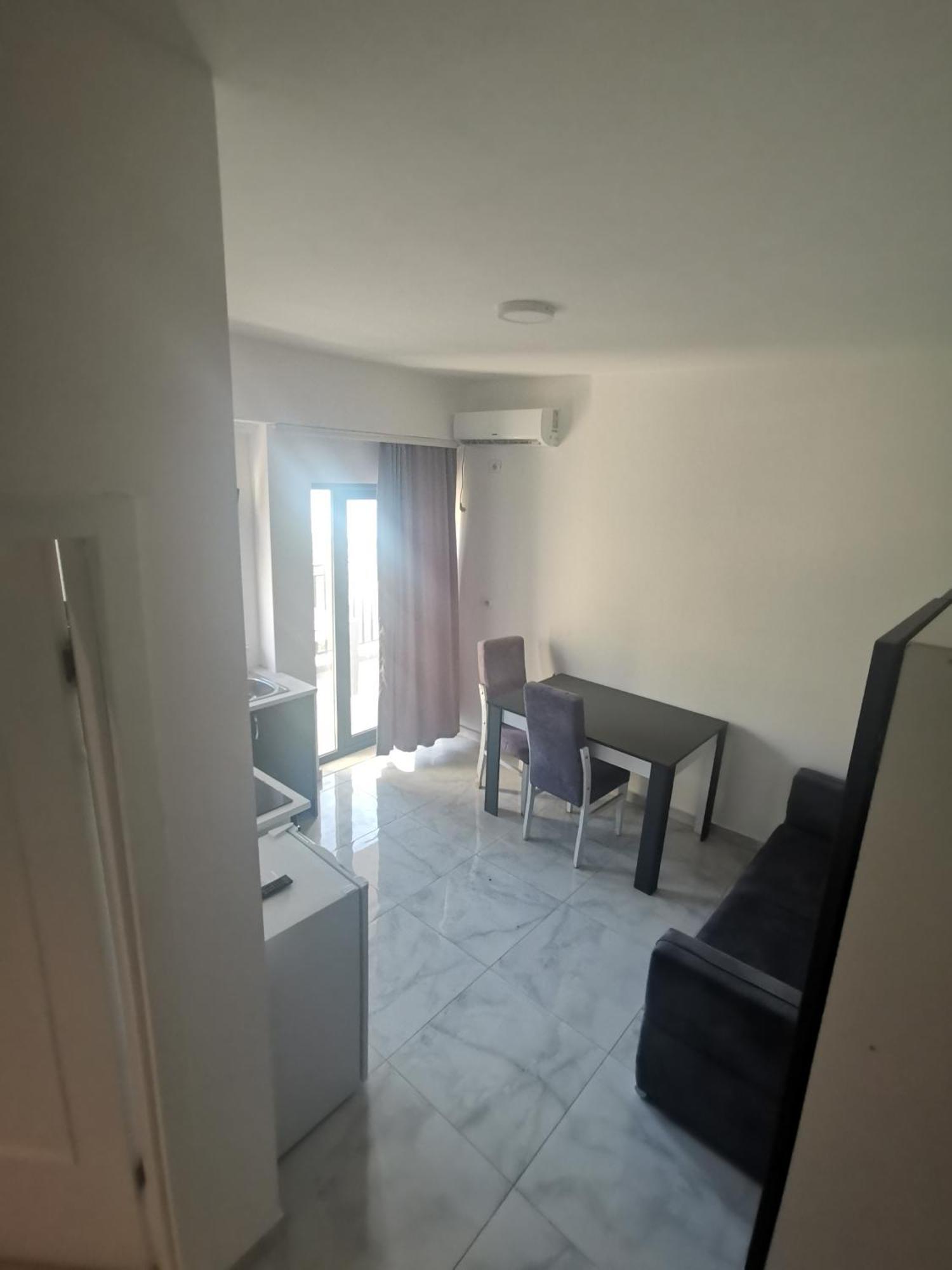 Davids Apartments Саранде Екстериор снимка